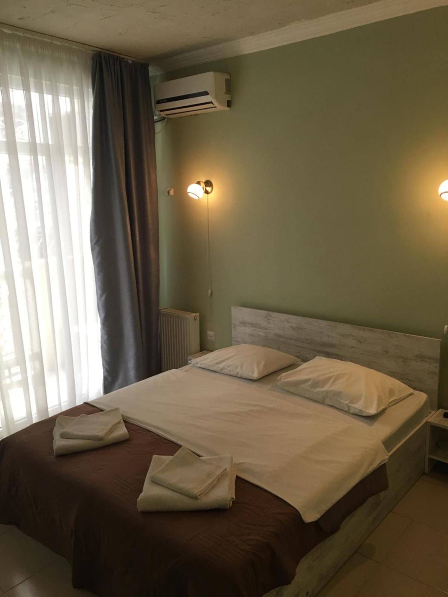 Hotel Lim Batumi Exterior photo